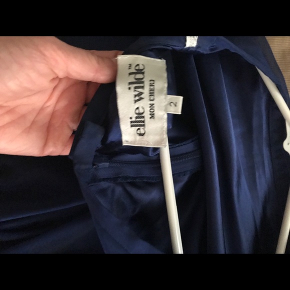 Ellie Wilde Elegant Two Piece Gown👗👠 - Picture 5 of 8